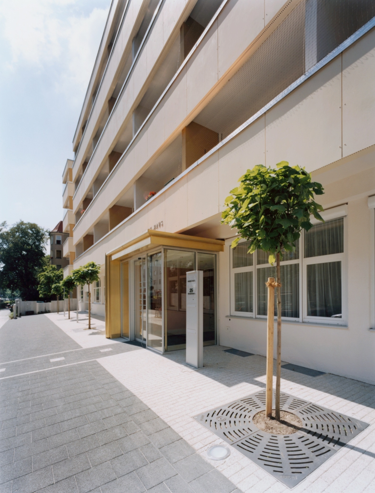 Kliniken und Sozialbauten Blindenwohnheim Berlin 2004 buerohauser